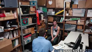 Amateur Stud Takes Bareback Load in Reality Clip
