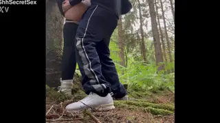 Curvy Brunette Takes Anal Quickie in the Woods