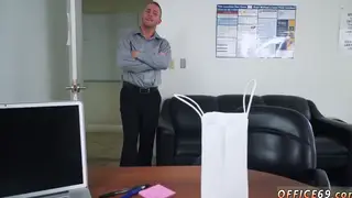 Two Guys Trade Deep Blowjobs in Bisexual Experiment