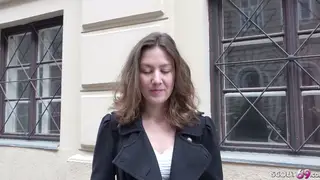Amateur Performer Rims Agent During Casting Audition