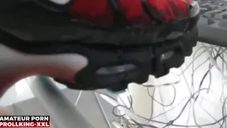European Guy Shows Off His Feet During Pissing Session