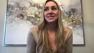 Tall Blonde MILF Strips And Poses For First Casting