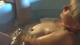 Mature MILF Wife Reaches Orgasm with Tub Jet
