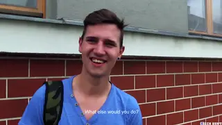 Muscular Jock Takes Raw Outdoor Pounding from Hunter