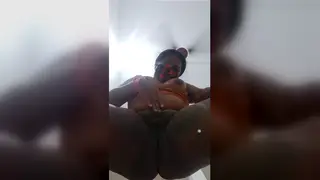 Indian Cam Girl Squirts and Pisses in Close‑Up