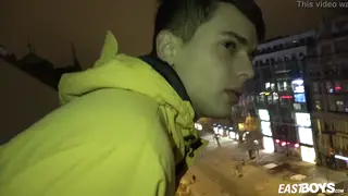 Slim Twink Enjoys Outdoor Massage and Handjob
