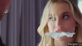 Curvy Blonde Teen Dominates Stranger With Femdom Play