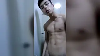 Asian Amateur Performs Solo in Short Grainy Clip