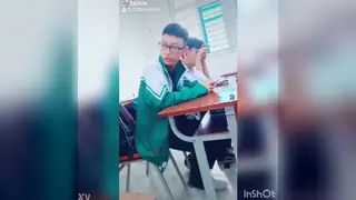 Vietnamese Guy Flaunts Huge Ass in Mirror Selfie