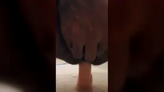 Solo Amateur Works a Dildo Deep in Homemade Clip