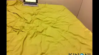 Amateur Bottom Fucks Himself on Cam