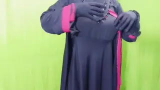 Indian MILF Shares a 69 With Her Boyfriend