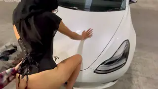 Arab Wife Gives POV Blowjob in a Car Before Taking a Facial