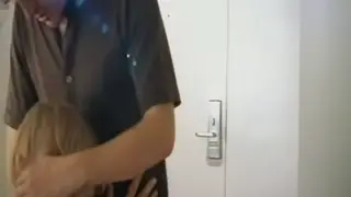 Brunette Gives Sloppy Deepthroat With Heavy Saliva
