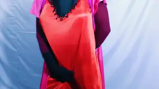Voluptuous Indian Wife Gives Handjob to Employee