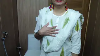 Curvy Indian Stepmom Creampied in Bathroom Encounter