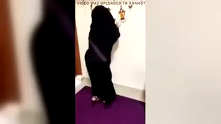 Arab Lesbians Share a Sloppy 69 and Swap Cum Kisses