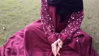 Indian MILF Enjoys Rough Doggystyle and Rimming