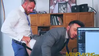 Bearded Hairy Hunk Deepthroats Thick Cock Before Bareback Ride