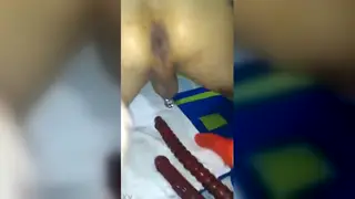 Solo Guy Works a Thick Toy Deep Inside Himself