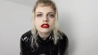 Blonde Domme Guides You Through Gender Neutral JOI