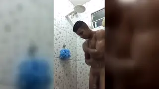 Hung Solo Stud Shows Off His Thick Shaft
