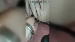 Solo Guy Stretches Wide With an Inflatable Toy