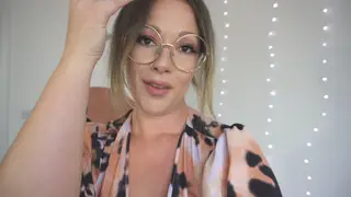 Voluptuous BBW MILF Teases Her Feet in Solo POV