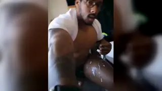 Solo Guy Reaches a Powerful Cumshot Climax