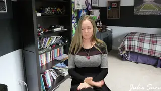 MILF Gives JOI Handjob in POV Instruction