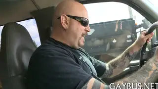 Bareback Blowjob Leads to Creampie and Facial