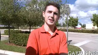 Muscular Hunk Enjoys Lusty Blowjob Deal