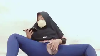 Mature Asian Woman Explores Deep Solo Pleasure with Toy