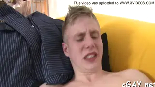Hung Stud Face-Fucks a Greedy Bottom With Deep Thrusts