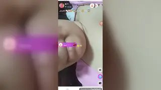 Busty Arab MILF Masturbates Live on Camera