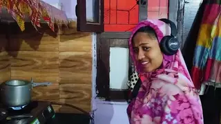 Stepsister Surrenders to Deep Anal Pleasure