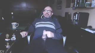 Amateur Guy Seeks Hookups in Candid Clip