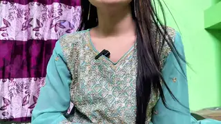 Indian Stepsister Rides Boyfriend After Rimjob in Empty Home