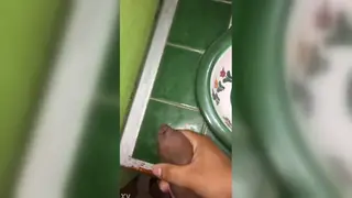 Latino Amateur Clip Shows a Brief Solo Moment