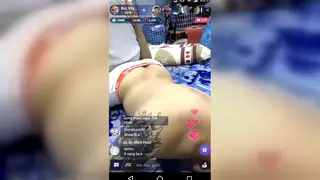 Asian Amateur Performs Live on Webcam
