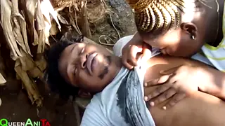 Voluptuous Ebony Enjoys Outdoor Doggystyle