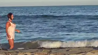 Muscular BBW Stepmom Flaunts Curves During Beach Workout Tease