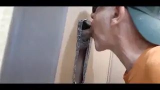 Swimmer Drains Twice Through Gloryhole at Hotel