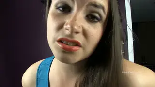 Amateur Group Sucks Two Cocks Through Gloryhole