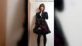 Asian Femboy Reaches Explosive Cumshot