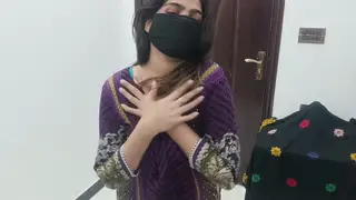 Indian Dancer Sways In Sensual Live Nude Performance