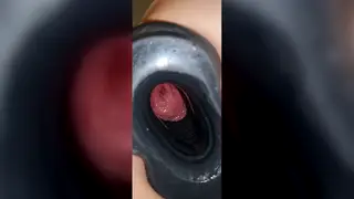Amateur Fisting Session Opens a Wide Gape Through Gloryhole