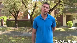 Amateur Pair Delivers a Passionate Homemade Encounter