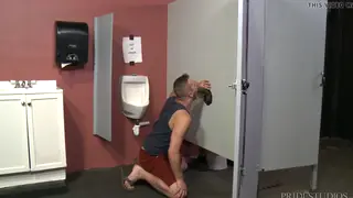 Ebony Stud Takes BBC Bareback Through Gloryhole