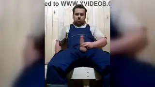 European Amateur Shows Off His Masturbation Routine